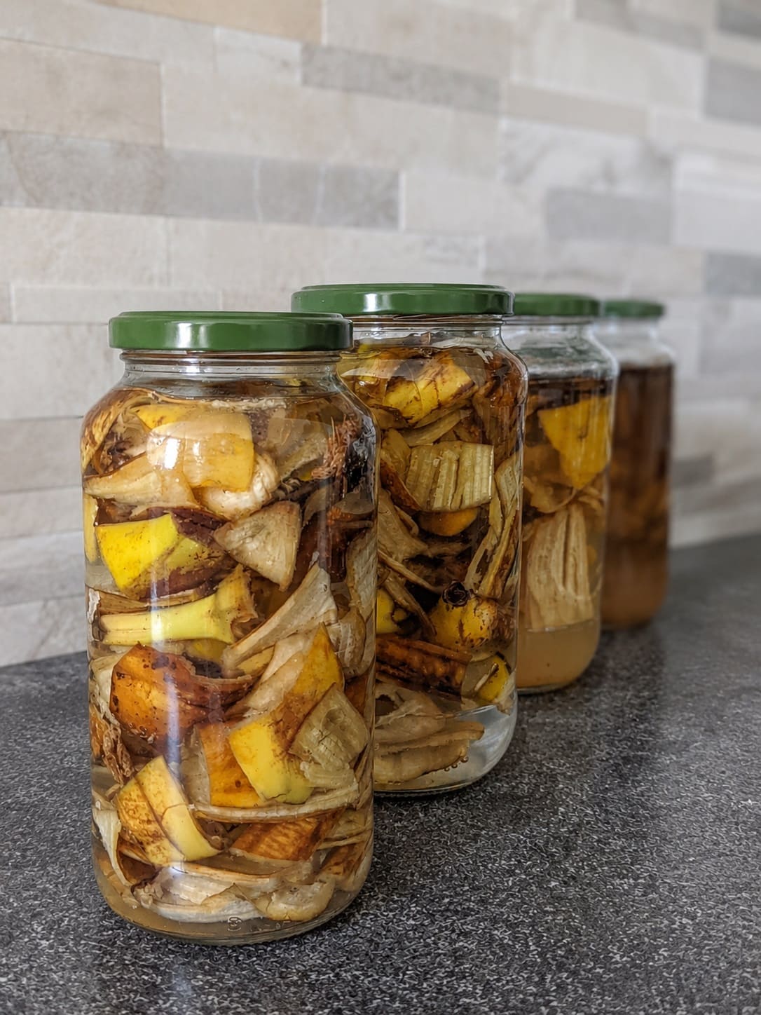 banana peel fertilizer tea